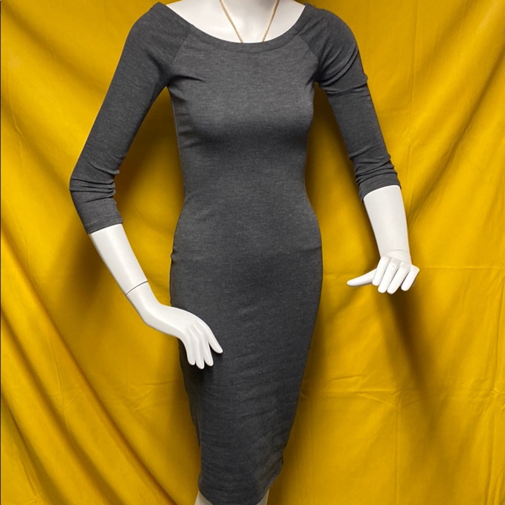 ZARA LONG SLEEVE KNIT DRESS Small